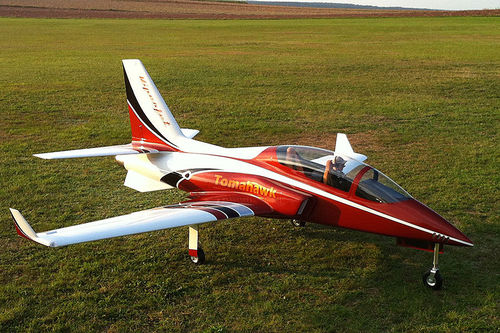 Viper Jet 3,5 m Voll GFK/CFK Bausatz lackiert rot/weiß (mit Winglets)